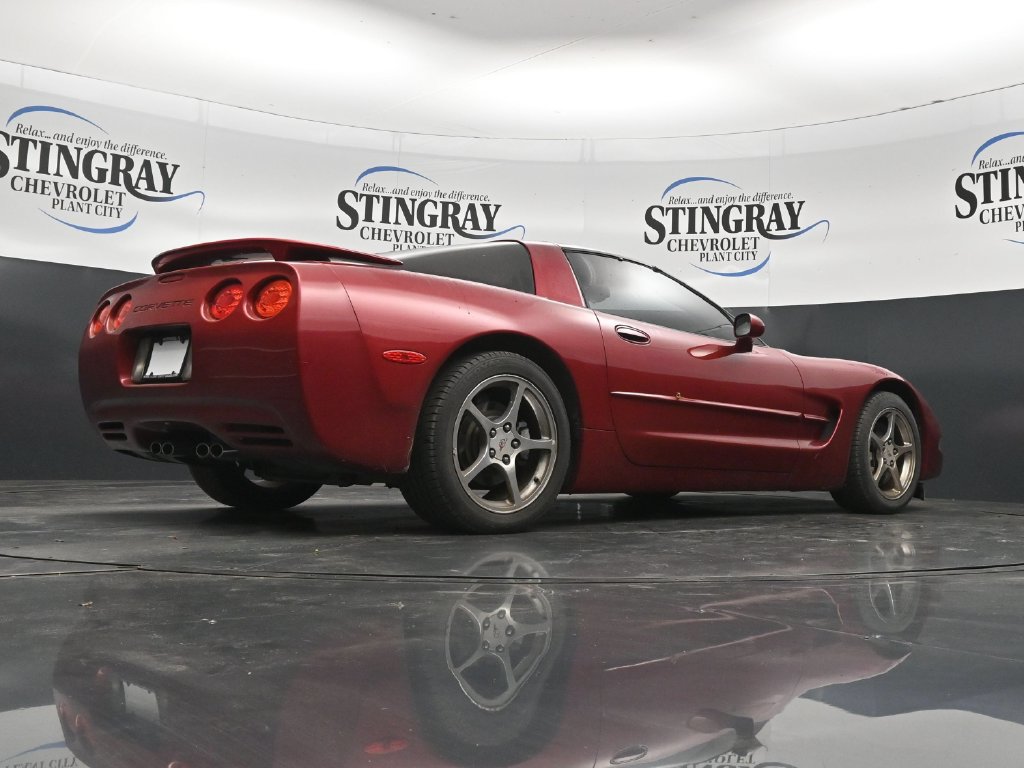 Used 2004 Chevrolet Corvette Coupe w/ Roof Package RWD image 32