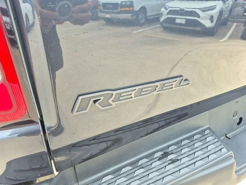 Used 2019 RAM 1500 Rebel image 30