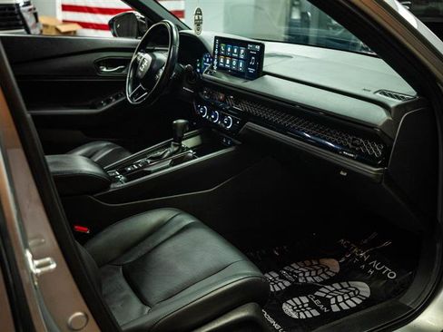 Used 2024 Honda Accord Sport image 13