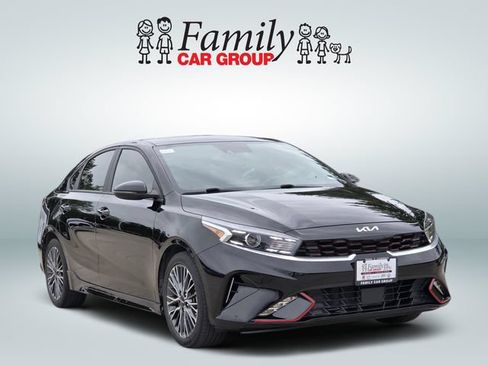 Used 2024 Kia Forte GT-Line w/ GT-Line Premium Package FWD image 2