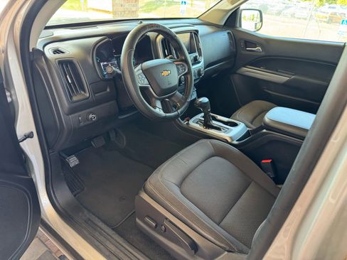 Used 2017 Chevrolet Colorado LT w/ LT Convenience Package image 13