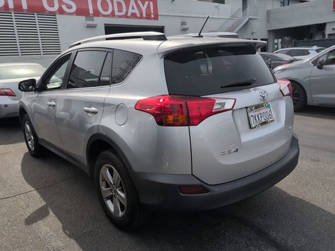 Used 2015 Toyota RAV4 XLE image 3