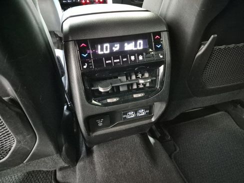 Used 2023 Jeep Grand Cherokee L Summit w/ Advanced Protech Group IV AWD/4WD image 34