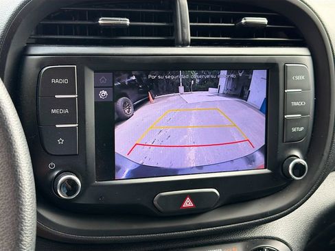 Used 2022 Kia Soul LX w/ Technology Package FWD image 11