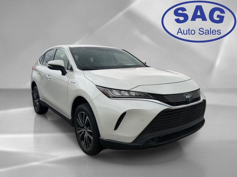 Used 2021 Toyota Venza LE w/ Carpet Mat Package (TMS) AWD/4WD image 2