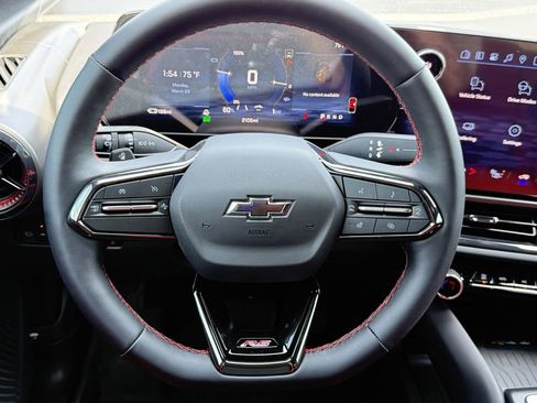 New 2026 Chevrolet Equinox EV RS FWD image 11