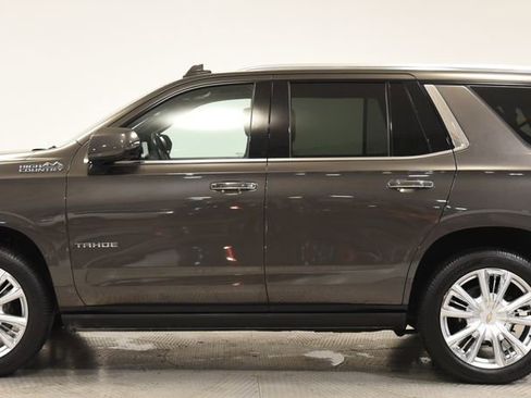 Used 2021 Chevrolet Tahoe High Country AWD/4WD image 11