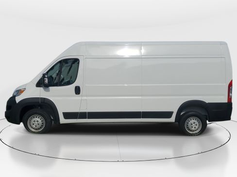 Used 2025 RAM ProMaster 2500 w/ Convenience Group FWD image 6
