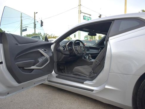 Used 2017 Chevrolet Camaro LT image 15