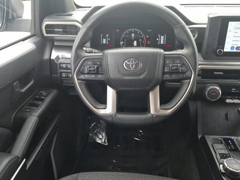 Certified 2026 Toyota 4Runner SR5 AWD/4WD image 13