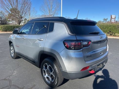 Used 2022 Jeep Compass Trailhawk w/ Trailhawk Elite Group image 9