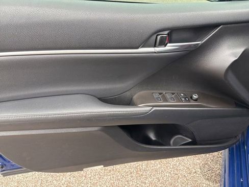 Used 2023 Toyota Camry XSE FWD image 17