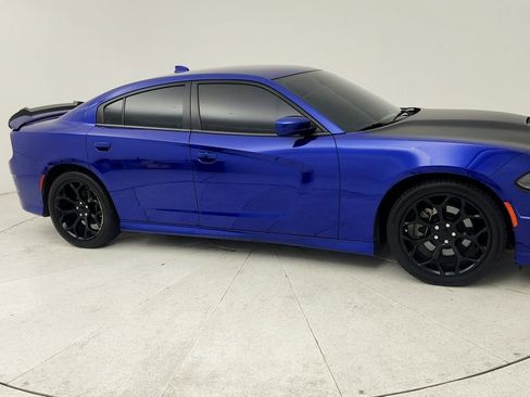 Used 2022 Dodge Charger R/T w/ Plus Group RWD image 1