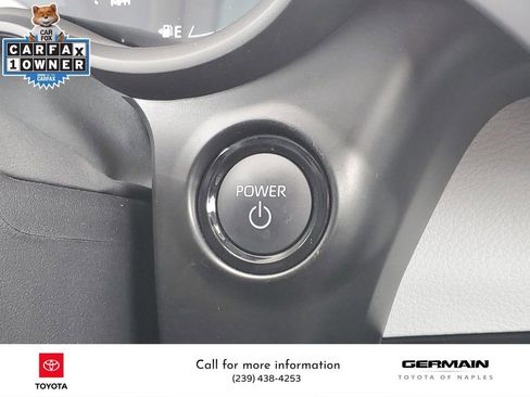 Used 2025 Toyota Sienna LE image 33