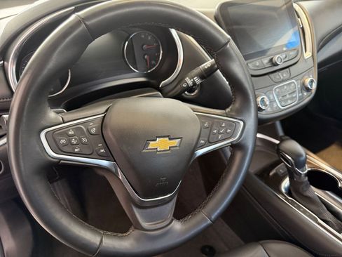 Used 2024 Chevrolet Malibu LT image 28