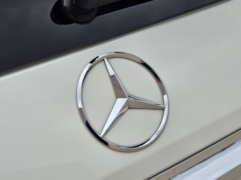 Used 2012 Mercedes-Benz GL 450 4MATIC image 9