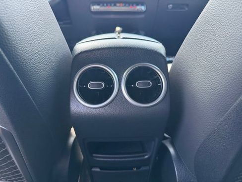 Certified 2025 Mercedes-Benz GLB 250 image 12