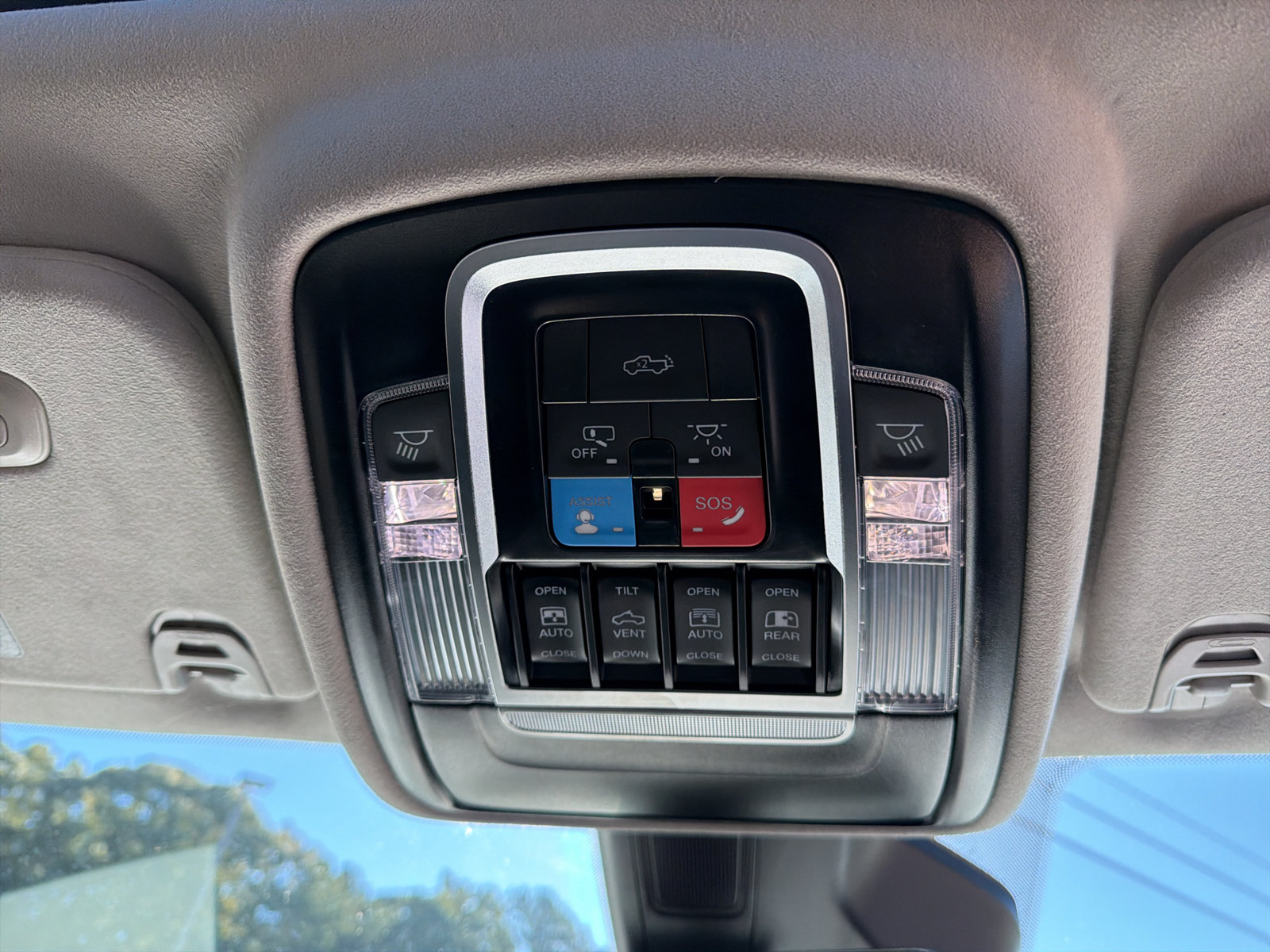 Used 2026 RAM 1500 Tungsten AWD/4WD image 35