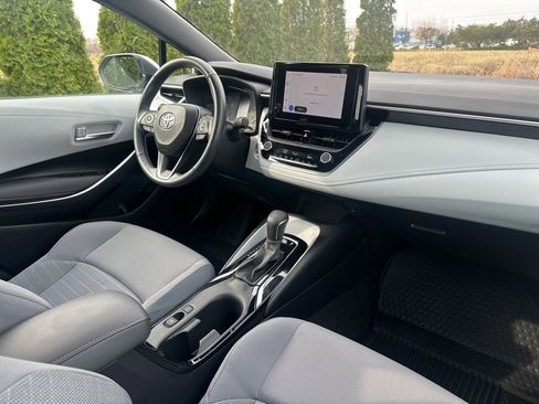 Certified 2024 Toyota Corolla SE image 32