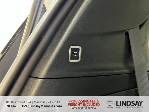 New 2026 Chrysler Pacifica Select image 9