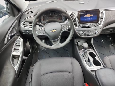 Used 2023 Chevrolet Malibu LS FWD image 10