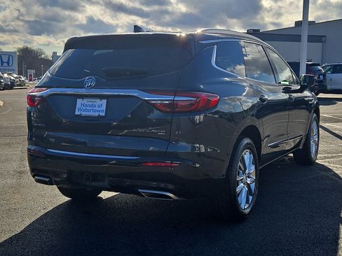 Used 2018 Buick Enclave Premium w/ Experience Buick Package image 5