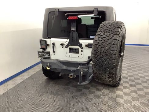 Used 2014 Jeep Wrangler Unlimited Sport w/ Quick Order Package 24S image 18