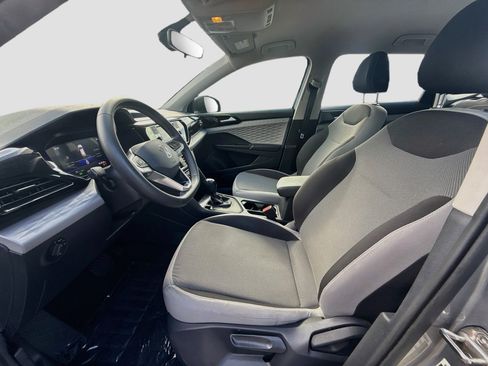 Certified 2023 Volkswagen Taos S FWD image 18