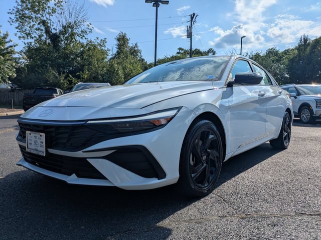 Certified 2026 Hyundai Elantra Sport FWD image 8