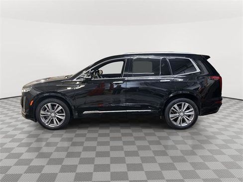 Used 2025 Cadillac XT6 Premium Luxury image 5