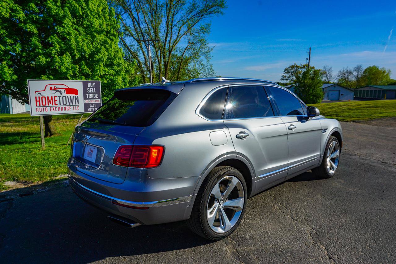 Used 2017 Bentley Bentayga AWD/4WD image 3