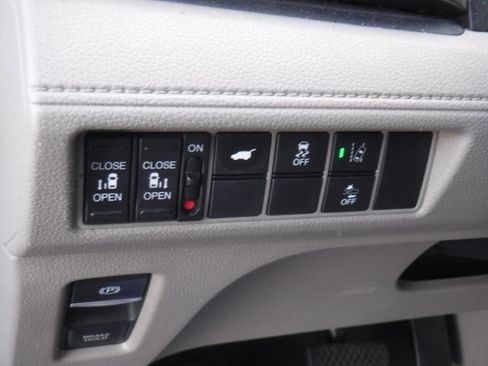 Used 2020 Honda Odyssey EX-L image 11