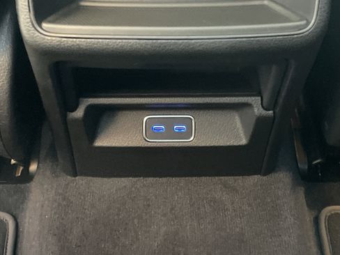 Certified 2024 Mercedes-Benz GLE 450 4MATIC image 40