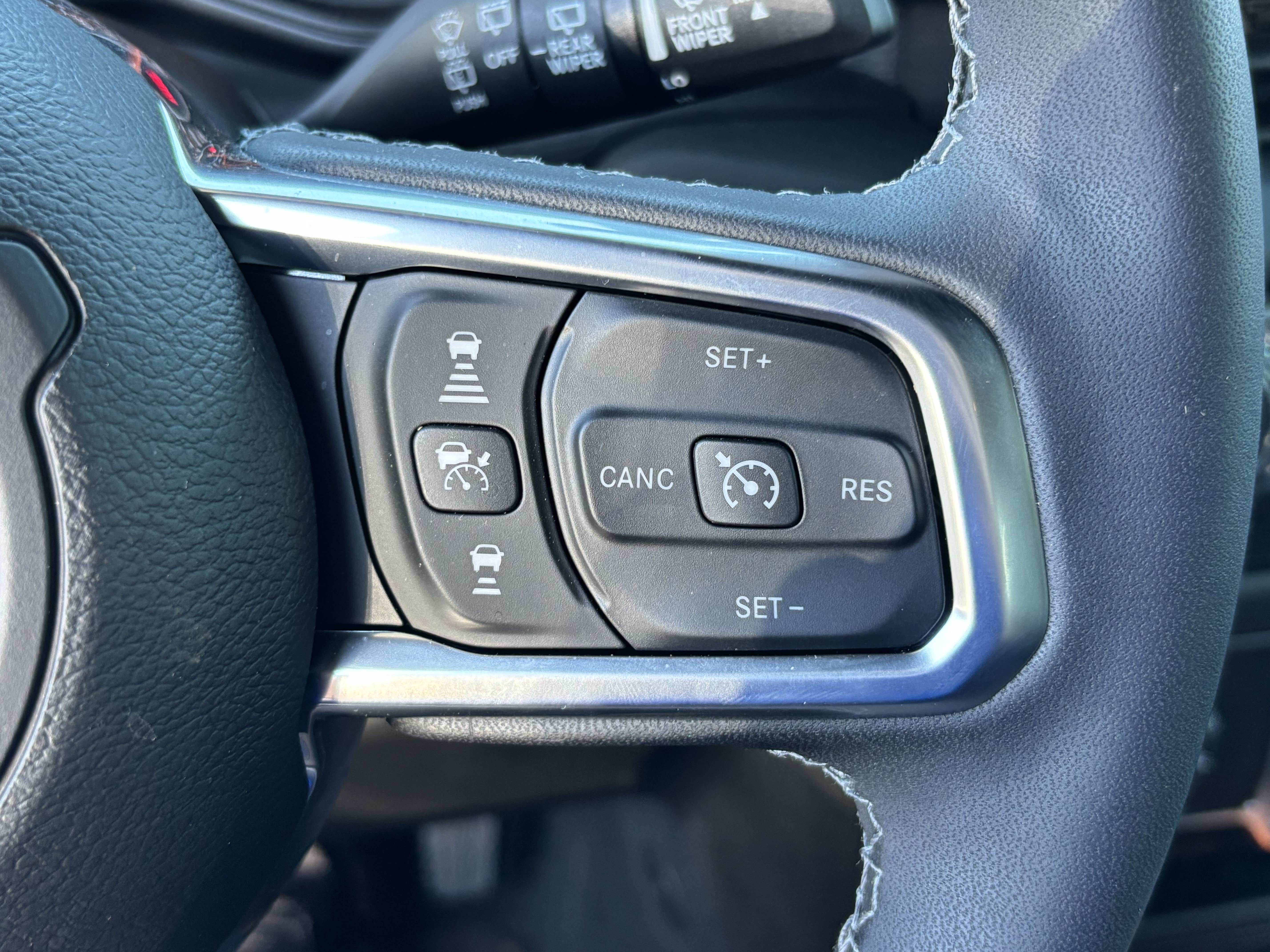 Used 2026 Jeep Wrangler Unlimited Sahara AWD/4WD image 20