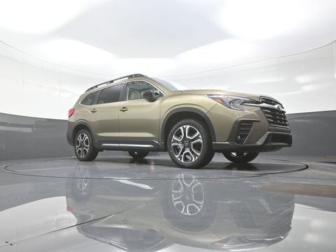 New 2026 Subaru Ascent Limited AWD/4WD image 9