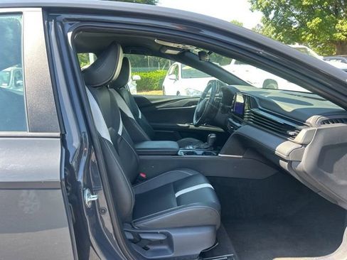 Used 2025 Toyota Camry SE FWD image 17