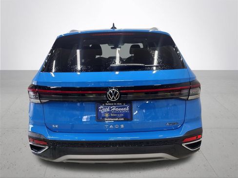 New 2026 Volkswagen Taos SE AWD/4WD image 11