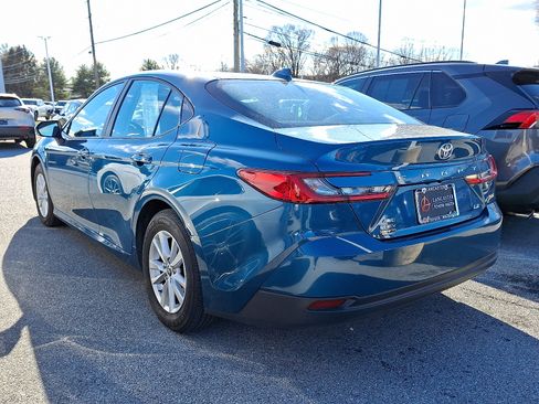 Certified 2025 Toyota Camry LE image 3