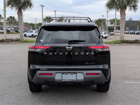New 2026 Nissan Pathfinder SL image 6