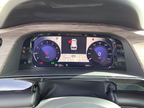 Used 2024 Volkswagen Atlas SEL Premium R-Line image 16