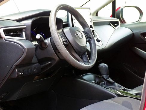 Used 2020 Toyota Corolla LE FWD image 17