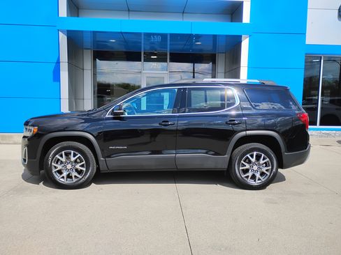 Used 2023 GMC Acadia SLT w/ LPO, Floor Liner Package FWD image 31