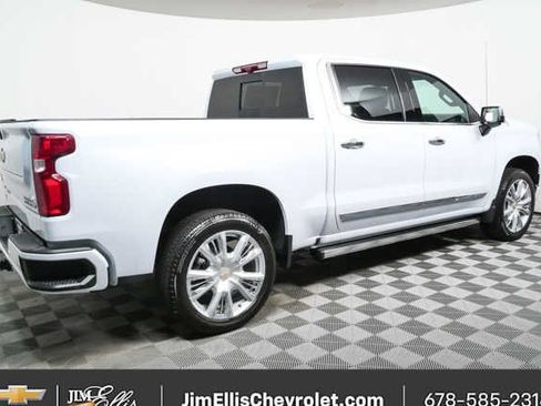 New 2026 Chevrolet Silverado 1500 High Country AWD/4WD image 2