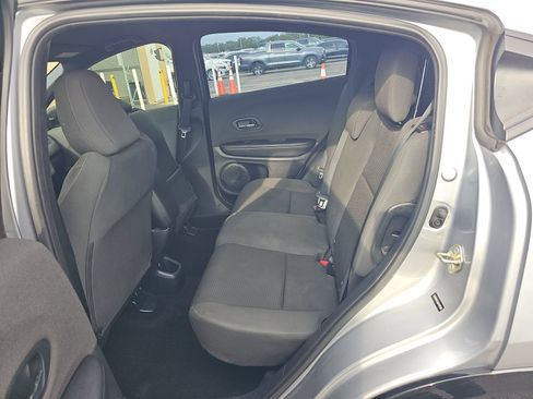 Used 2019 Honda HR-V Sport image 13