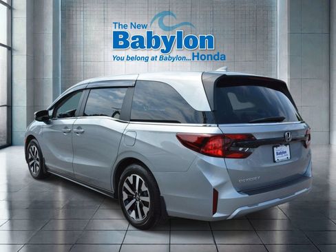 Used 2026 Honda Odyssey EX-L image 3