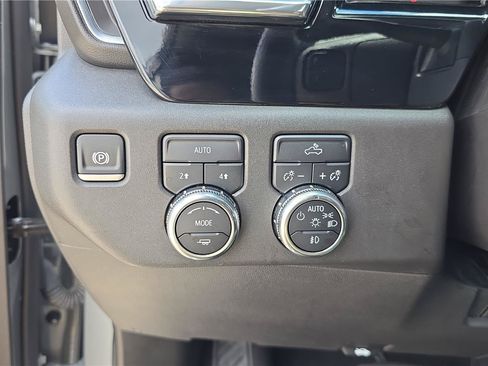 Used 2024 GMC Sierra 1500 Elevation AWD/4WD image 24