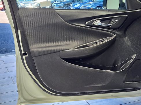 Used 2023 Chevrolet Malibu LT FWD image 10