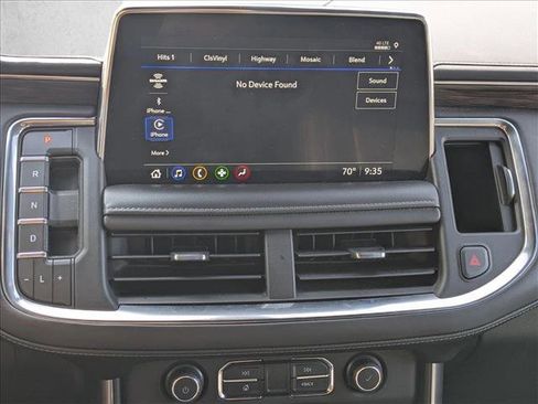 Used 2021 Chevrolet Suburban LT image 15