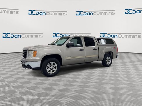 Used 2009 GMC Sierra 1500 SLE w/ Power Pack Plus AWD/4WD image 4