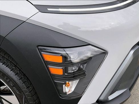 Used 2024 Hyundai Kona SEL image 30